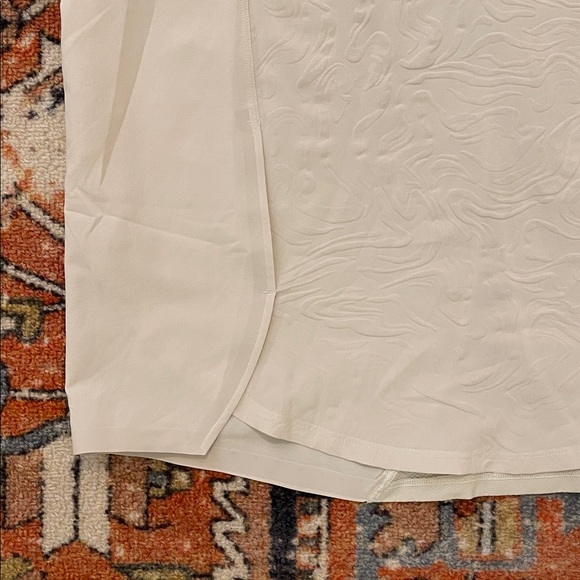 NWT Lululemon Lightweight Stretch Running T-Shirt | Women’s Size 6 - Picture 4 of 7